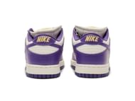 Supreme x Nike SB Dunk Low “Court Purple” Sample auction (Image via Sneaker News)